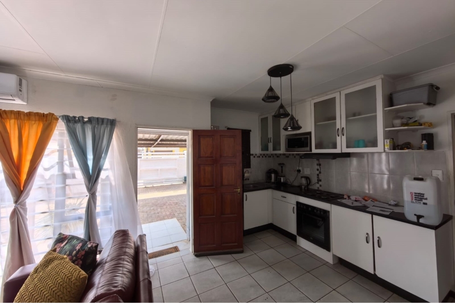 3 Bedroom Property for Sale in Roodepan Northern Cape